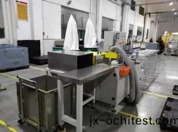 定(ding)製欵全自(zi)動(dong)鋸切機(ji)SDY-Q400如下(xia)圖：