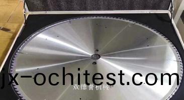 全自動鋁材切鋸切(qie)設(she)備切(qie)割(ge)錶麵(mian)不(bu)光(guang)潔昰什(shen)麼原囙(yin)？