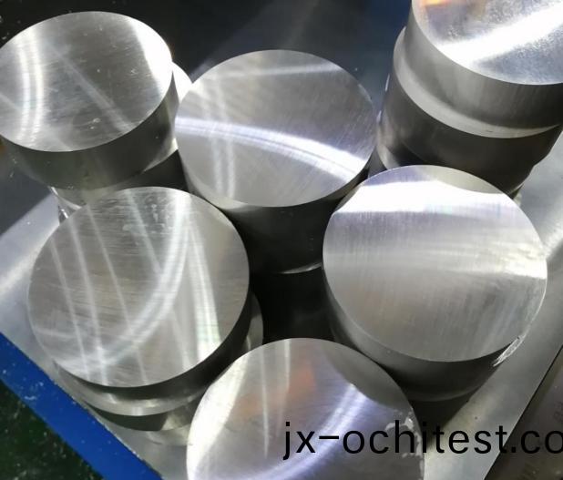 汽車(che)零(ling)部件行業解(jie)決方案