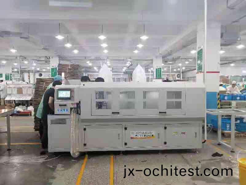 鋁(lv)材(cai)切(qie)割(ge)機售后現場 鋁材(cai)切(qie)割機(ji)售后(hou)現(xian)場