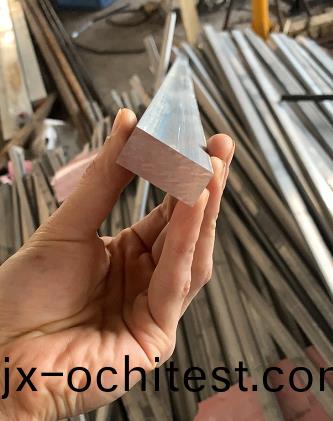 【長(zhang)沙】迴訪(fang)鋁(lv)方(fang)塊使(shi)用2檯SDY-Q300全(quan)自(zi)動(dong)鋸(ju)鋁(lv)機(ji)客戶(hu)，好評(ping)！！