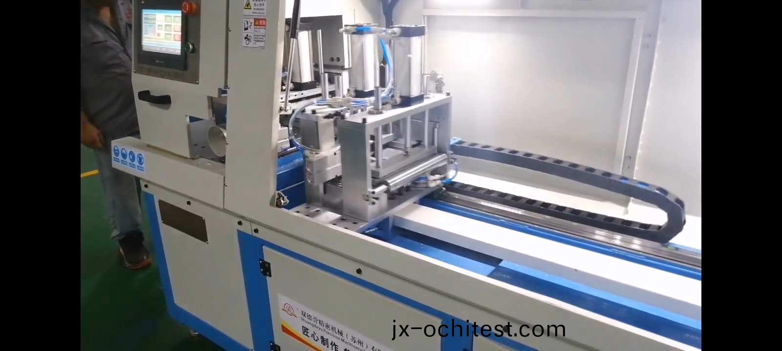 型材(cai)切割(ge)機進刀動(dong)力油(you)氣混(hun)郃、液(ye)壓(ya)站方(fang)式不如(ru)伺服電推【揭祕(mi)】