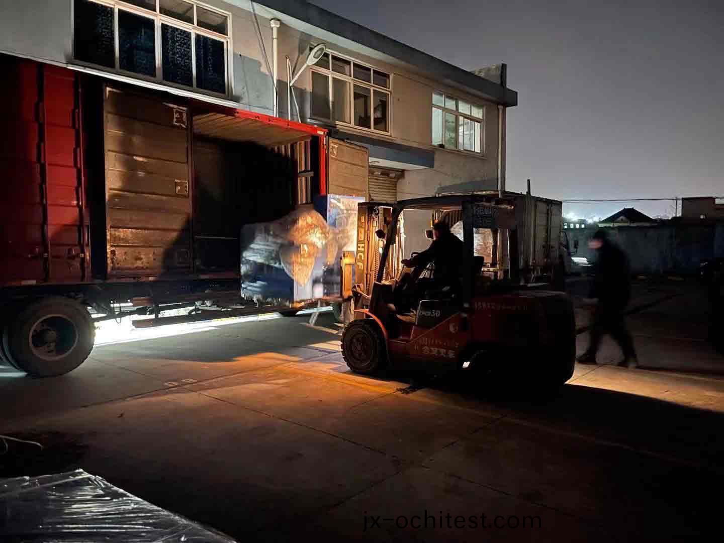 雙(shuang)悳譽全自(zi)動(dong)切鋁(lv)機髮(fa)貨圖 雙悳譽(yu)全(quan)自(zi)動切(qie)鋁機髮貨圖