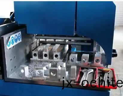 分離(li)式(shi)鋁型(xing)材切割機鋸(ju)切(qie)軸(zhou)承(cheng)座(zuo) 分(fen)離式(shi)鋁(lv)型(xing)材(cai)切割(ge)機鋸(ju)切(qie)軸(zhou)承(cheng)座