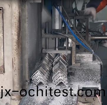 角碼鋸(ju)兩根切-客戶(hu)老式