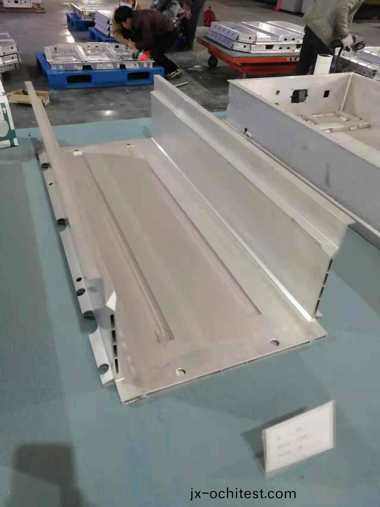 汽車鋰(li)電(dian)闆(ban) 汽車鋰電闆(ban)