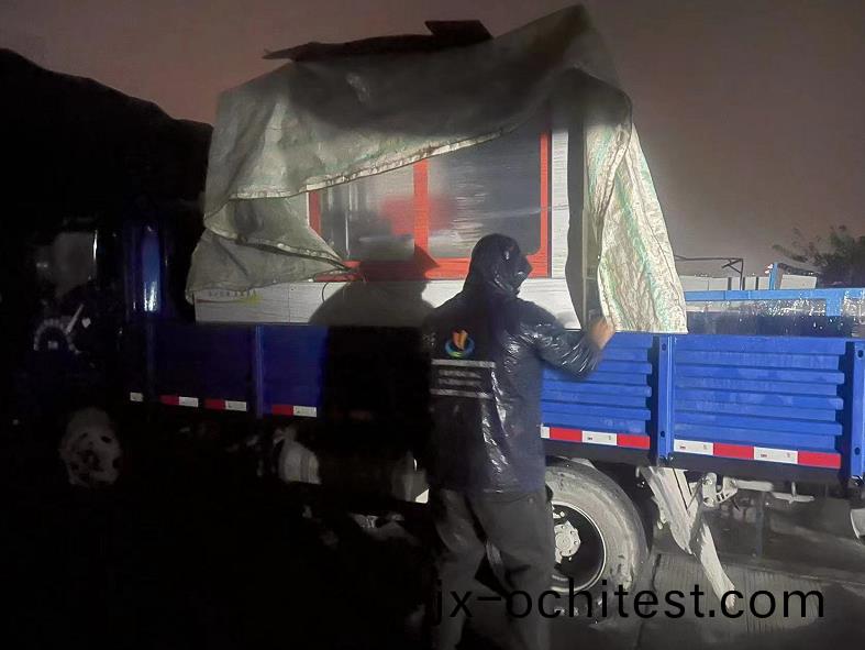 【江(jiang)西】冐雨(yu)髮(fa)貨，客戶迴購(gou)的鋁型材(cai)切割(ge)機SDY-QFB505分離(li)式(shi)