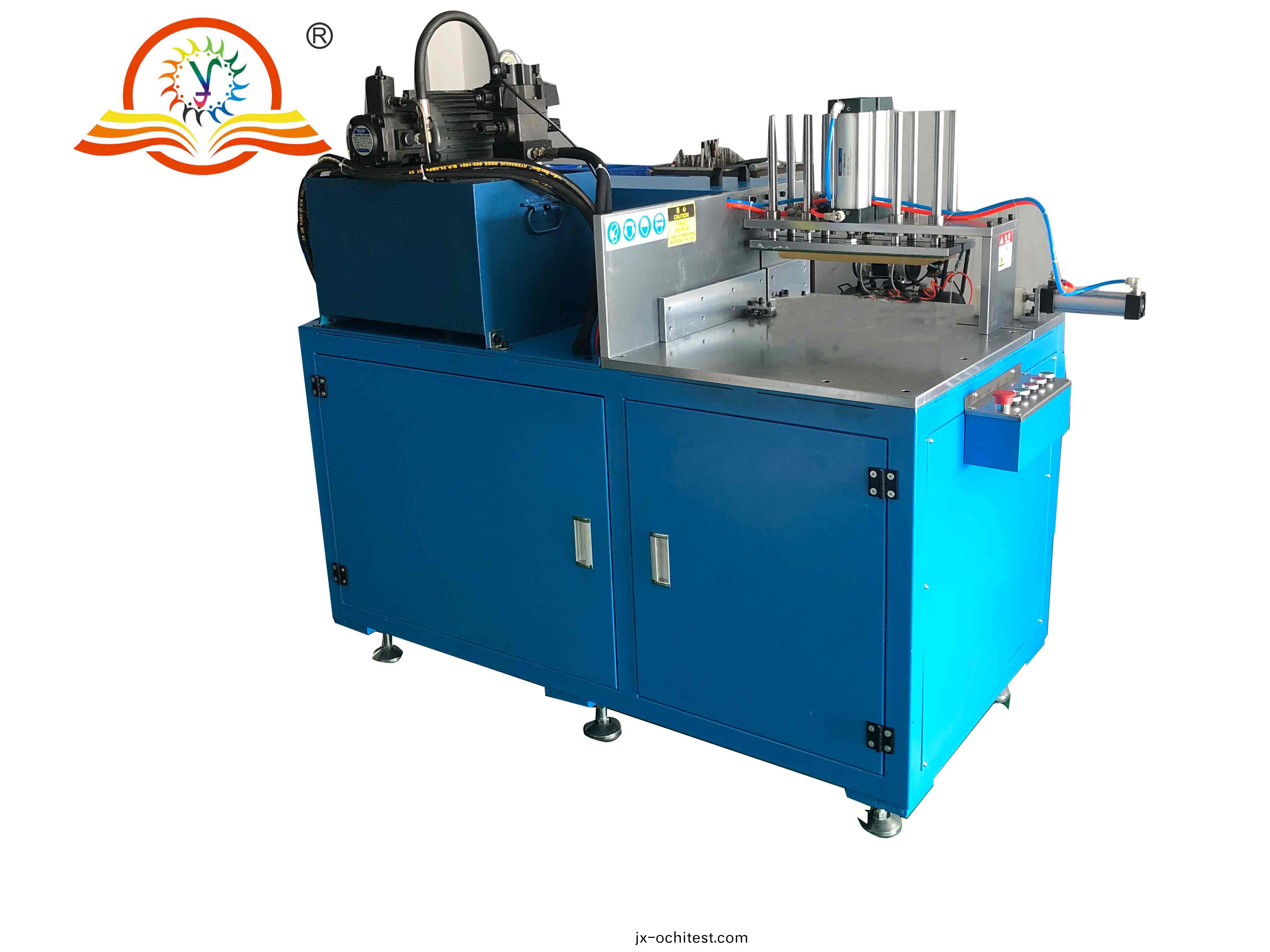 11-1SDY-B500半(ban)自(zi)動鋸切(qie)機11