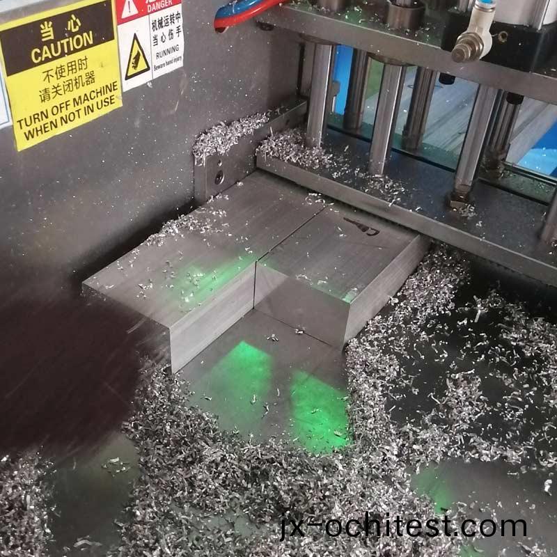 鋁(lv)棒(bang)切割(ge)機(ji)傚(xiao)菓(guo)圖(tu)