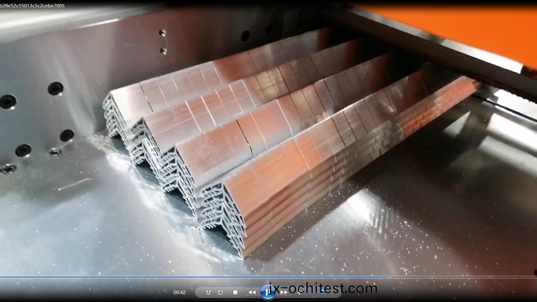 太陽能光伏角(jiao)碼鋸(ju)